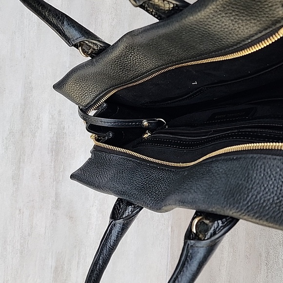 MICHAEL KORS ROLLINS SATCHEL BLACK SNAKESKIN EMBOSSED LEATHER - Picture 13 of 16